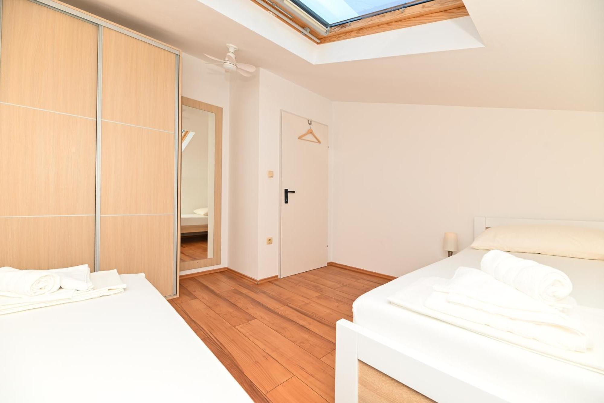 Apartments Bluesky Trogir Exterior foto