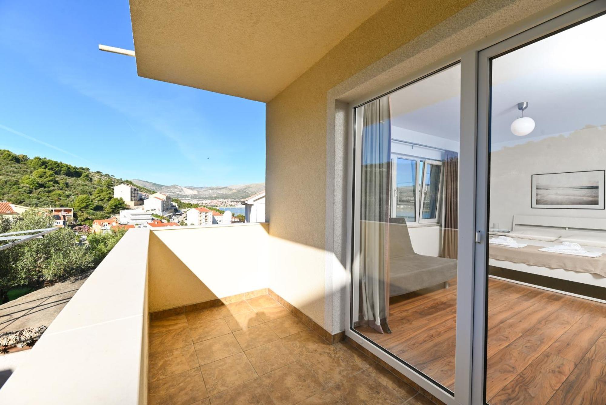 Apartments Bluesky Trogir Exterior foto