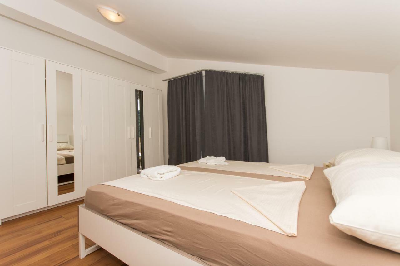 Apartments Bluesky Trogir Exterior foto