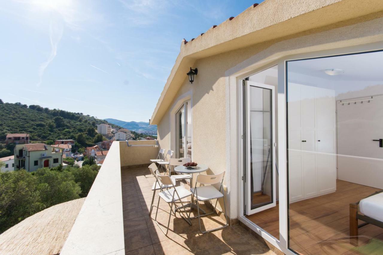 Apartments Bluesky Trogir Exterior foto